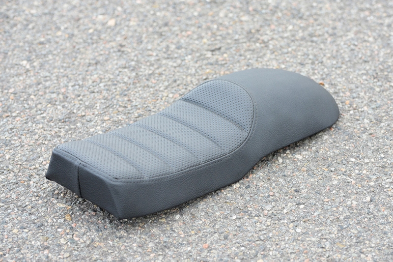 Seat Cafe Racer black, Monolever